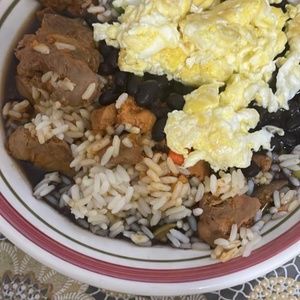 Meet your Posher, Elena